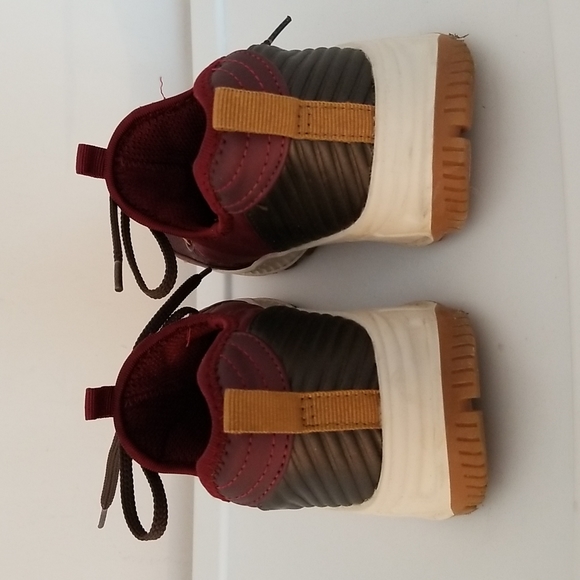 Baretraps Sneakers - Picture 6 of 10